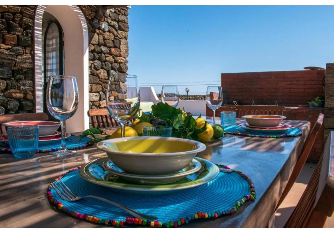 Holiday home Dammuso Bougainville Pantelleria